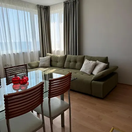 公寓 Noks Panorama